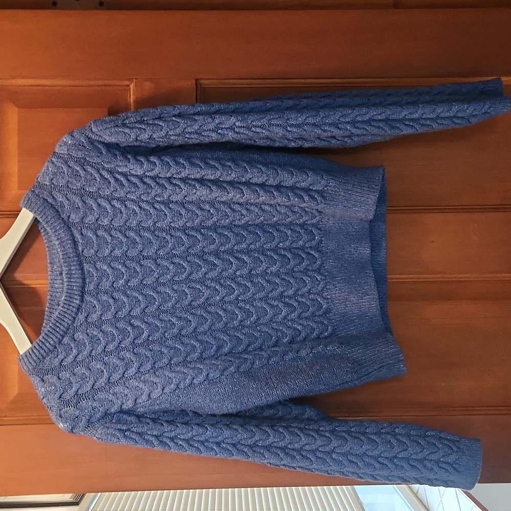Soft comfortable crop sweater
